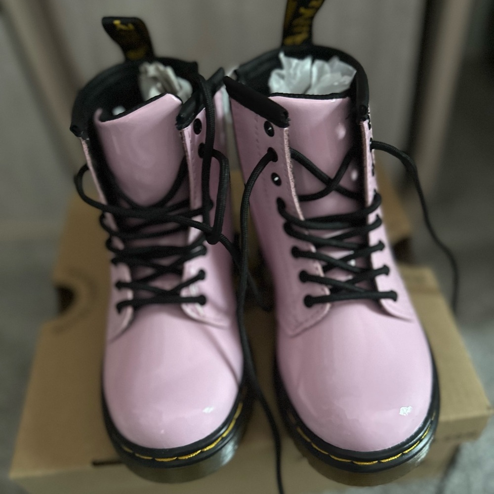 Dr Martens Kids Collection 1460.Leather toddler